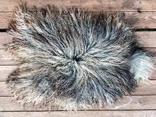 Load image into Gallery viewer, Grey Icelandic Lamb Pelt